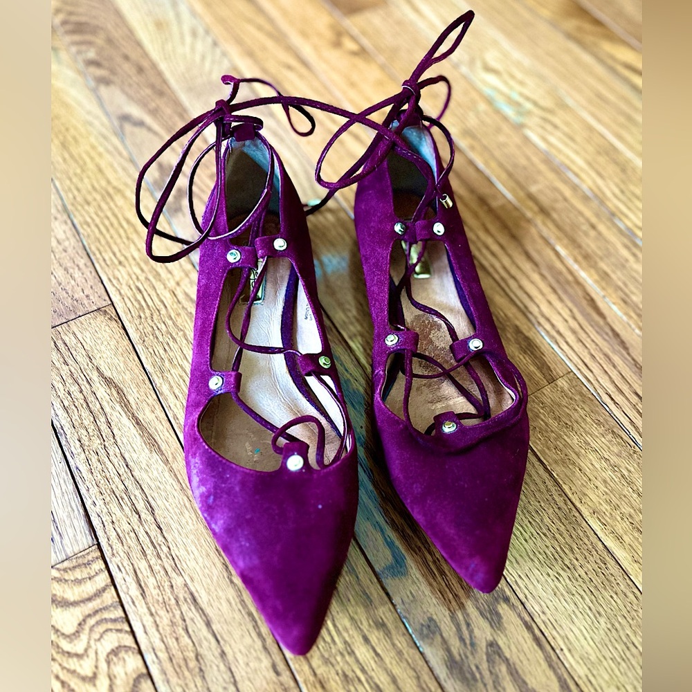 Halogen purple pointed flags size 8.5
